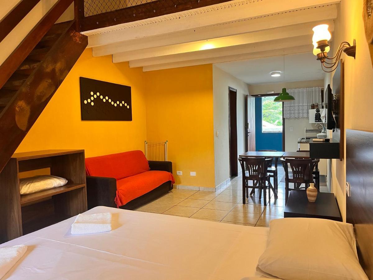Delphin Apartamento 8 Ilhabela Buitenkant foto