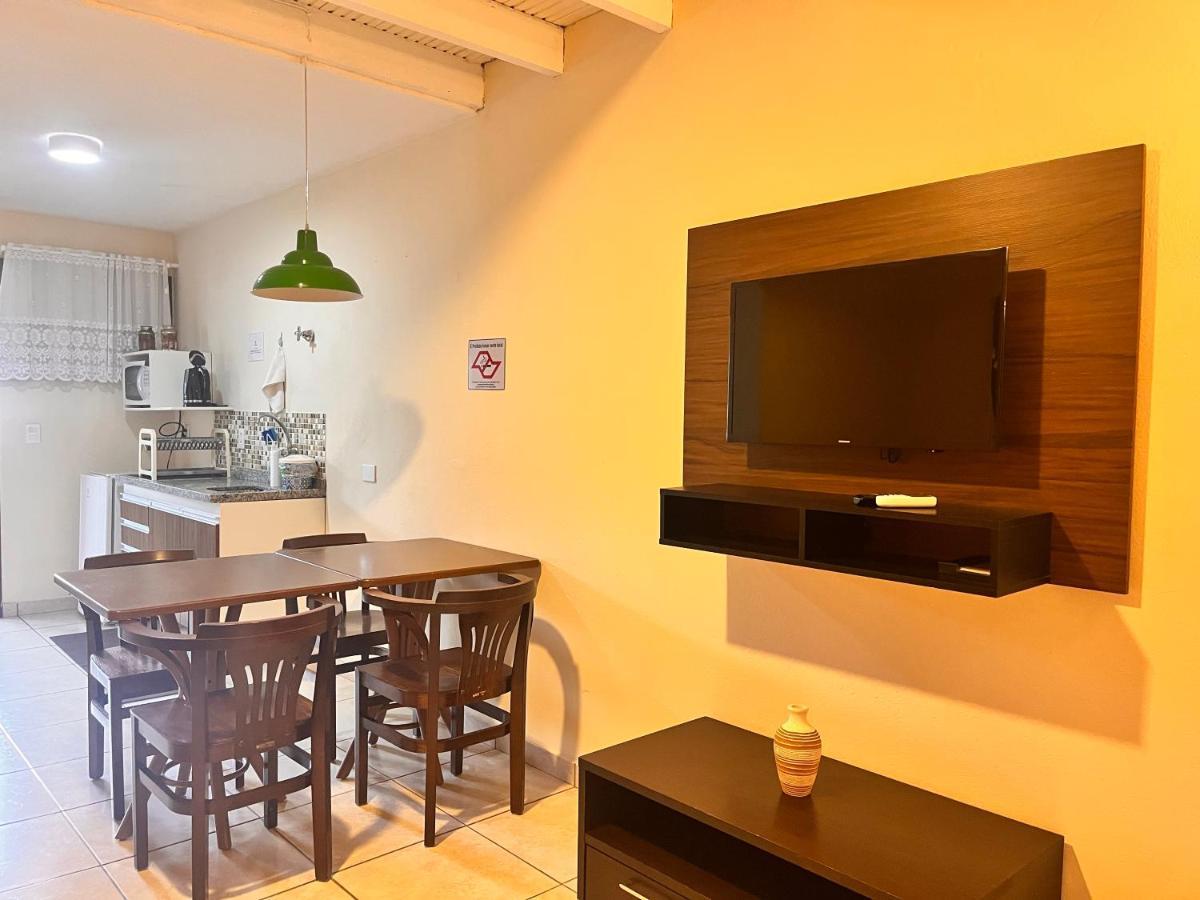 Delphin Apartamento 8 Ilhabela Buitenkant foto