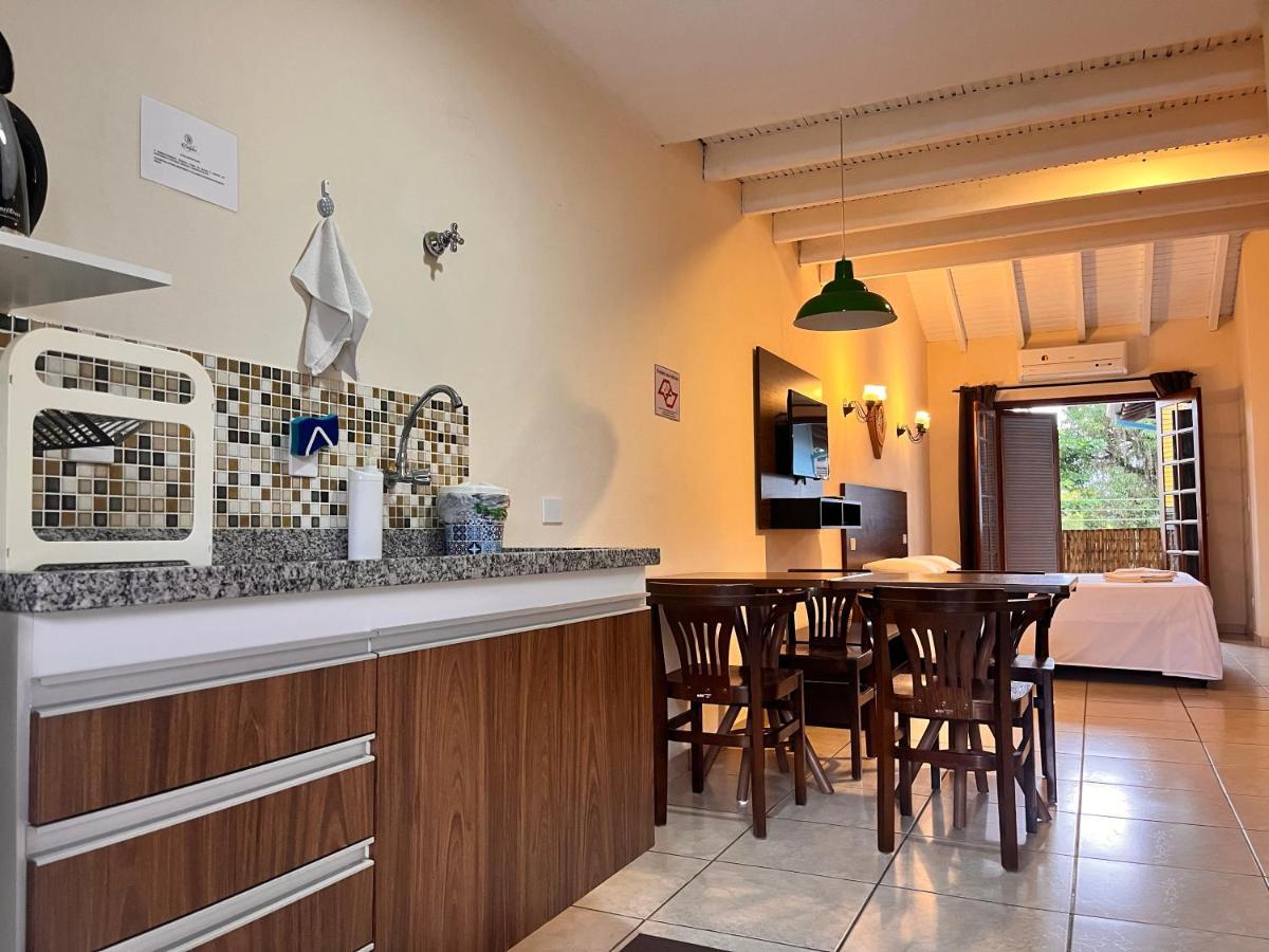 Delphin Apartamento 8 Ilhabela Buitenkant foto